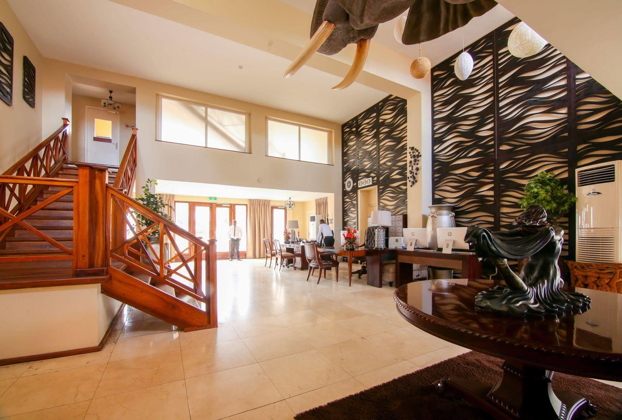 Best Western Plus Accra Beach Hotel Teshie Esterno foto